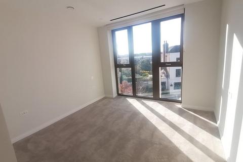 1 bedroom flat to rent, Hampton House, King Road Park SW6