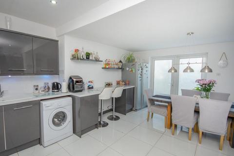 3 bedroom semi-detached house for sale, Graham Road, Downend, Bristol, BS16 6AN