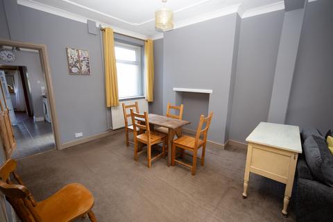 2 bedroom terraced house to rent, Gwennyth Street, Cathays, Cardiff, CF24