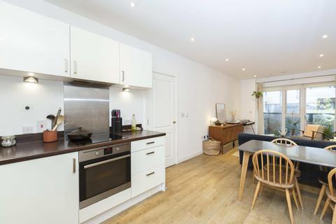 1 bedroom apartment for sale, at 4, 10 Atkins Square, Dalston Lane, London E8