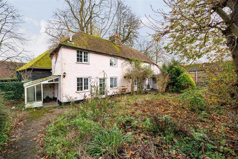 3 bedroom detached house for sale, High Street, Lenham