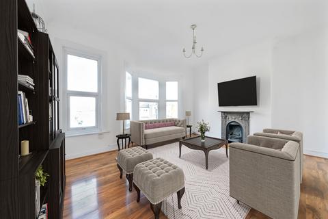 1 bedroom flat for sale, Dalrymple Road, London, SE4 2BH