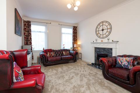 3 bedroom ground floor flat for sale, 66 Loch Road, Bridge Of Weir, PA11 3ND