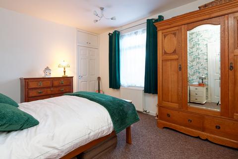 66 Loch Road, Bridge Of Weir, PA11 3ND