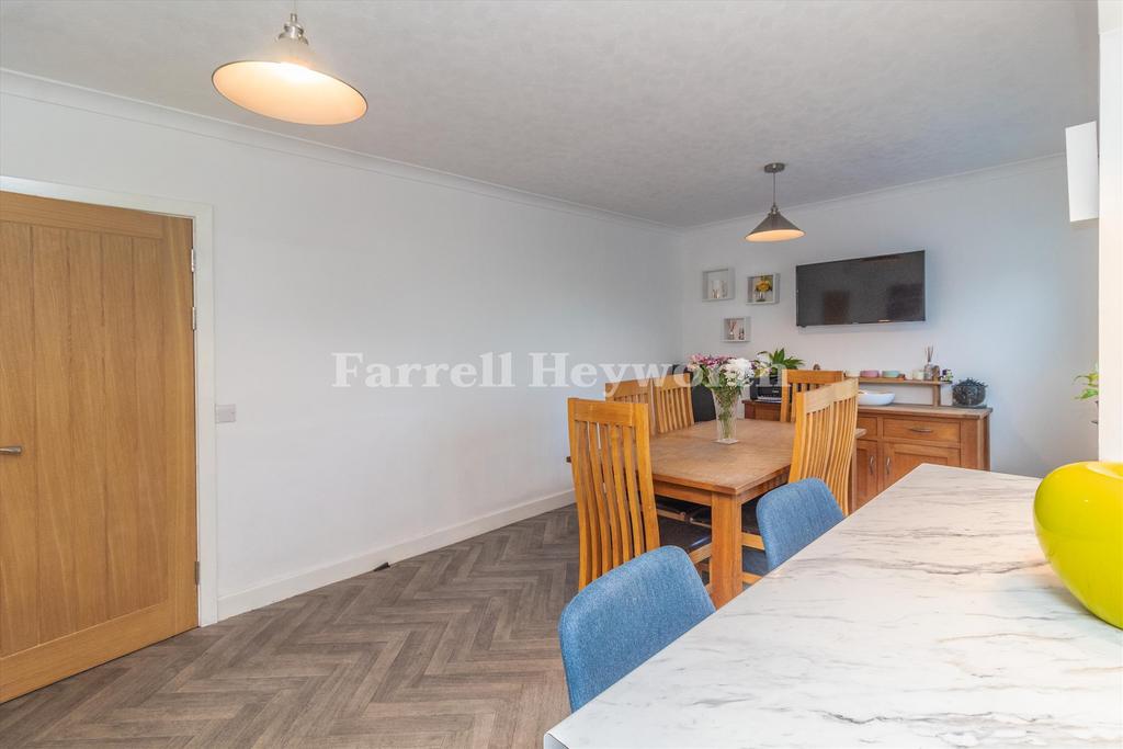 Dining Room image 3