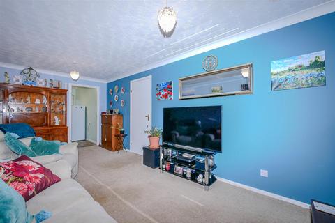 2 bedroom bungalow for sale, Chiltern Close, Benson OX10