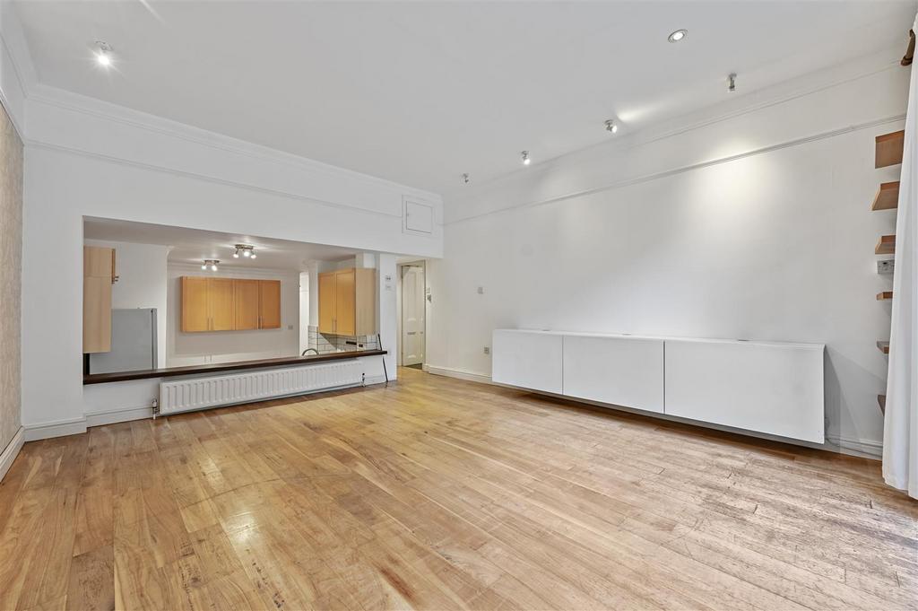 FB - Flat 1, 15 Girdlers Road - Reception B3 (1).JP