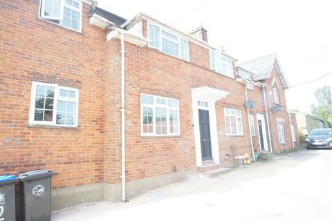 4 bedroom semi-detached house to rent, Clievden Road, SL6