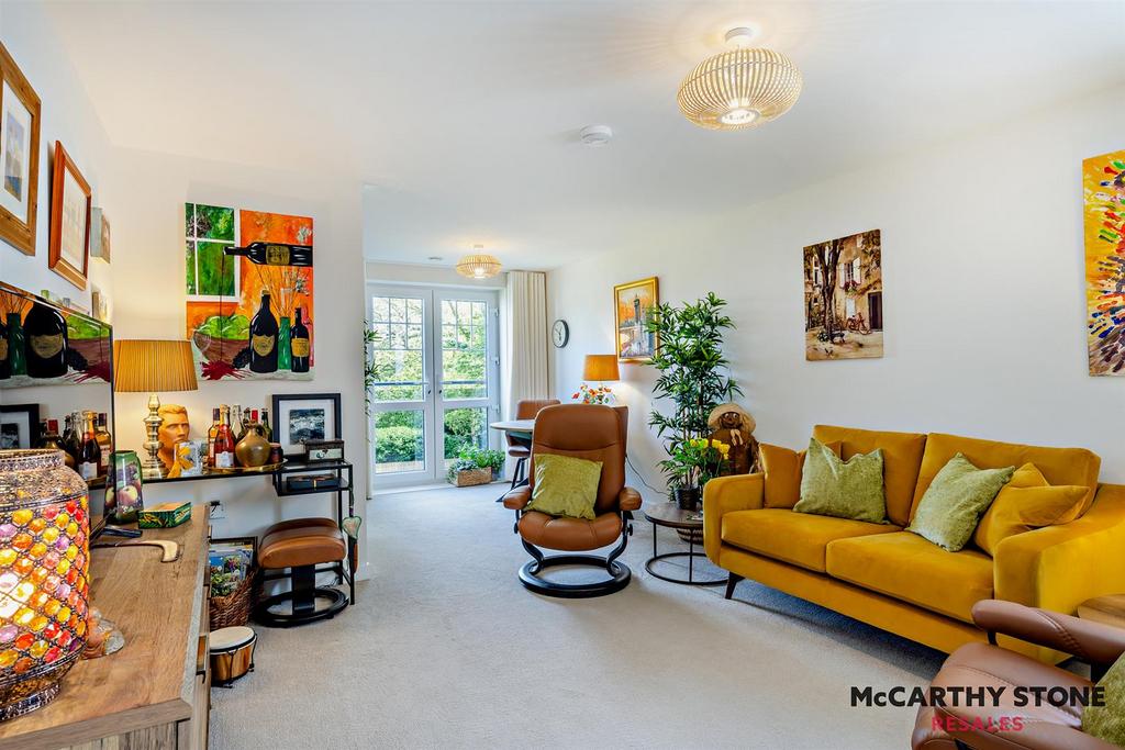 8598437-interior07-800.jpg