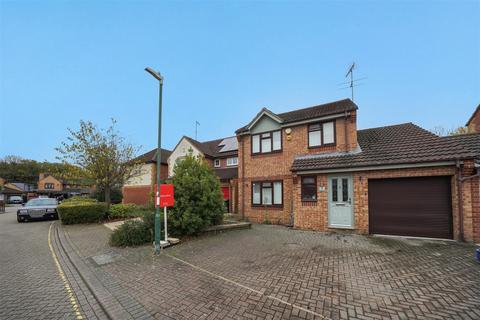 3 bedroom house for sale, Dawes Close, Greenhithe