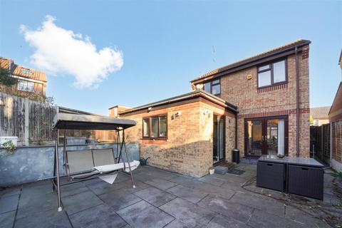 3 bedroom house for sale, Dawes Close, Greenhithe