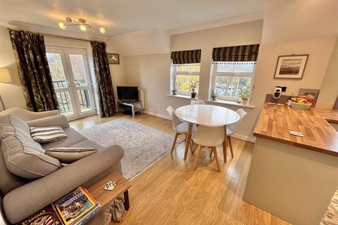 2 bedroom flat for sale, Brompton Way, Handforth