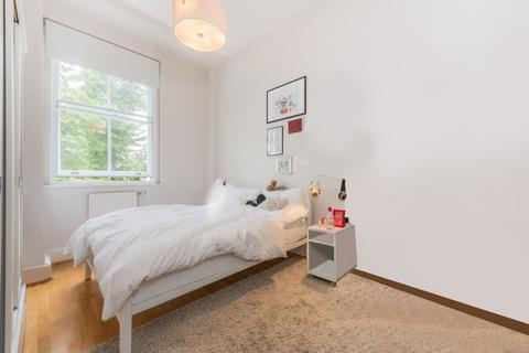 2 bedroom house for sale, Connaught House, Clifton Gardens, London