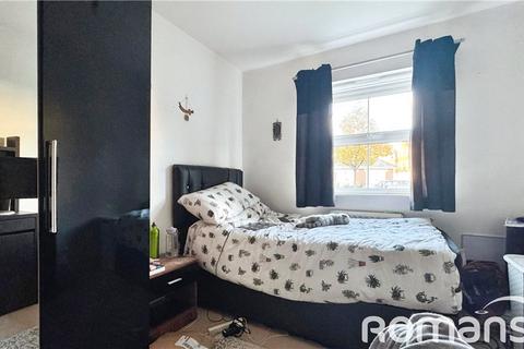 65 Crispin Way, Uxbridge, UB8 3WT