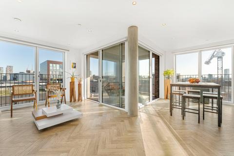 3 bedroom penthouse to rent, Wyke Road, London, E3