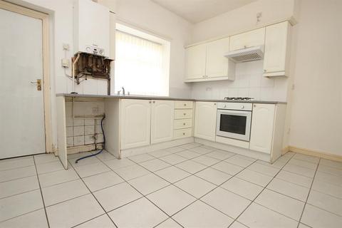 2 bedroom terraced house to rent, Clarence Street, Darwen, BB3 1HQ