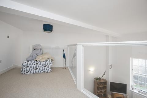8e High Street, Penicuik, EH26 8HW