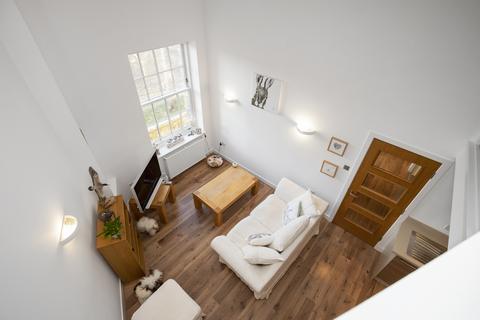 8e High Street, Penicuik, EH26 8HW