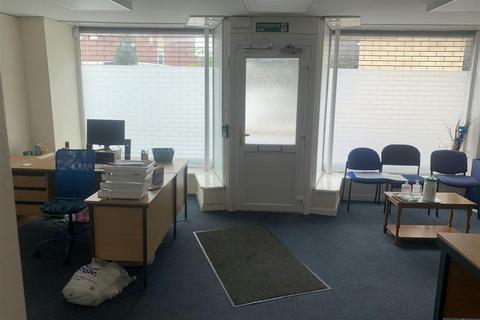 Office to rent, 18 Pinfold Gate Loughborough LE11 1BE