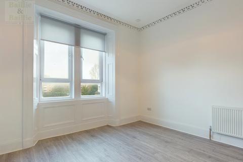 2 bedroom flat to rent, 19 St James Street, Flat 2/2, Paisley, PA32HQ