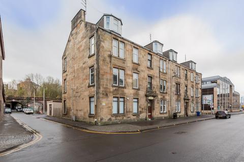 2 bedroom flat to rent, 19 St James Street, Flat 2/2, Paisley, PA32HQ