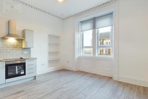 2 bedroom flat to rent, 19 St James Street, Flat 2/2, Paisley, PA32HQ
