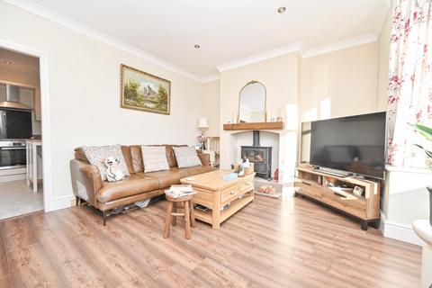 2 bedroom semi-detached house for sale, Apperley Gardens, Apperley Bridge