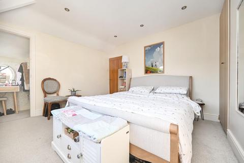 17 Apperley Gardens, Bradford, BD10 0ND