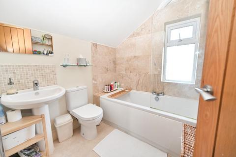17 Apperley Gardens, Bradford, BD10 0ND