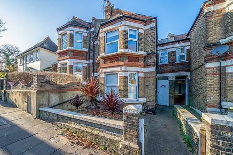 2 bedroom flat to rent, Griffin Road, Plumstead SE18