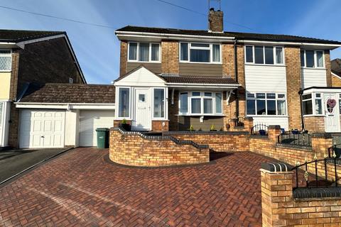 3 bedroom semi-detached house for sale, Kipling Road, Lower Gornal DY3