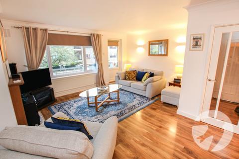 2 bedroom flat for sale, Greenacres, London, SE9