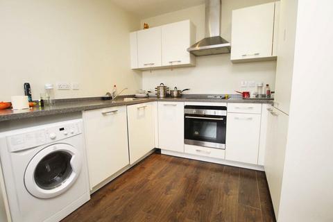 1 bedroom flat to rent, Orchard Road, Richmond TW9