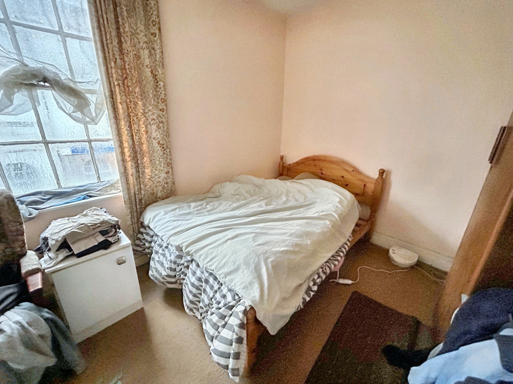 Flat 2 bedroom