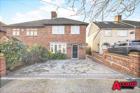 3 bedroom semi-detached house for sale, Clitheroe Road, Romford, RM5