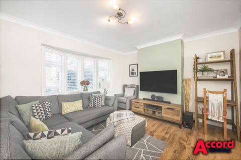 27 Clitheroe Road, Romford, RM5 2ST