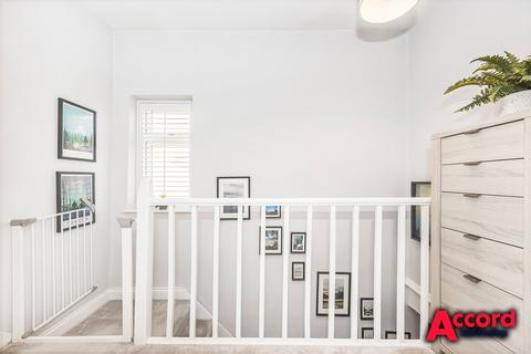 27 Clitheroe Road, Romford, RM5 2ST