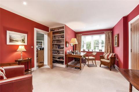 2 bedroom semi-detached house for sale, White Hart Cottages, College Street, Petersfield, Hampshire, GU31