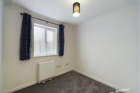 2 bedroom terraced bungalow to rent, Plested Court, Aylesbury