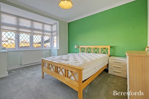 2 Acacia Gardens, Upminster, RM14 1HS