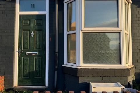 3 bedroom terraced house to rent, Buffery Road, Dudley, DY2 8EA