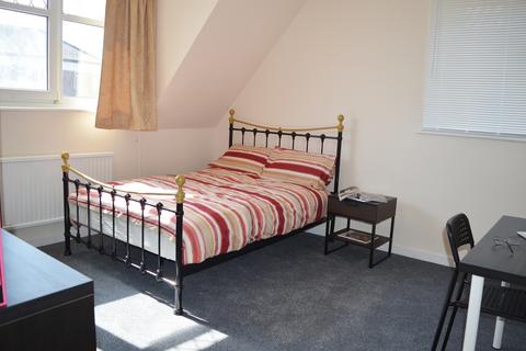 6 bedroom house share to rent, 2 Pen Park Road, Pen Park Road, Bristol BS10