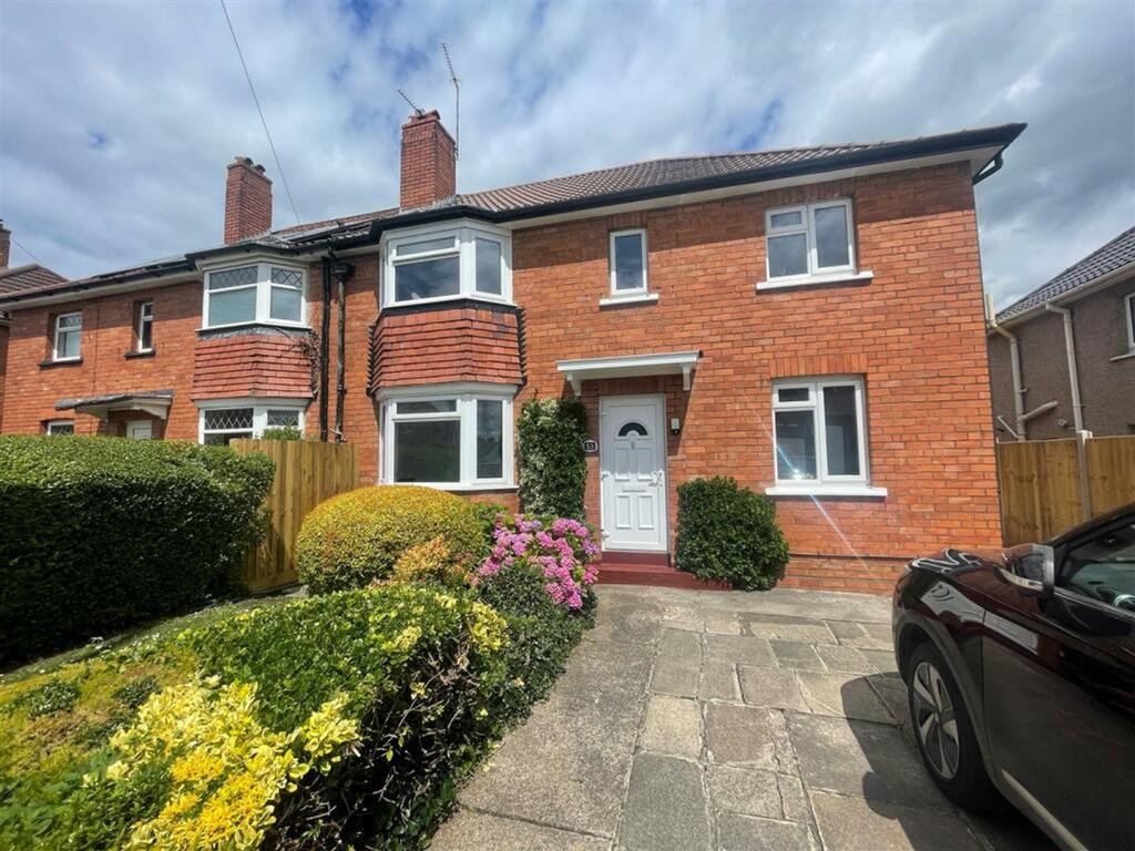 A charming exterior view of a well-maintained p...