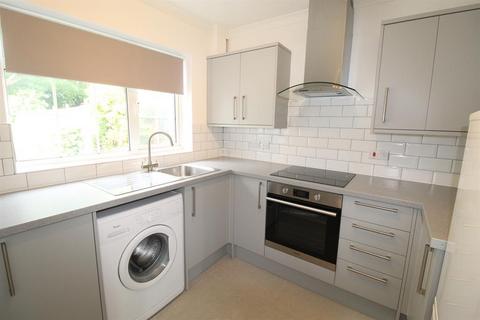 3 bedroom terraced house to rent, Clothall Road, BALDOCK