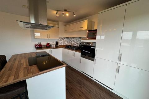 2 bedroom apartment to rent, Knostrop Quay, Leeds LS10