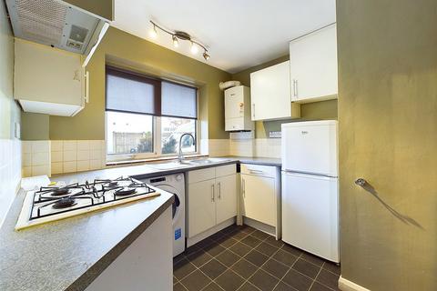 1 bedroom apartment to rent, Jubilee Close, Kingston Upon Thames