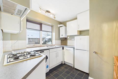 1 bedroom apartment to rent, Jubilee Close, Hampton Wick