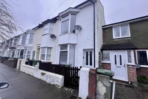 3 bedroom house to rent, Manor Road, Portsmouth