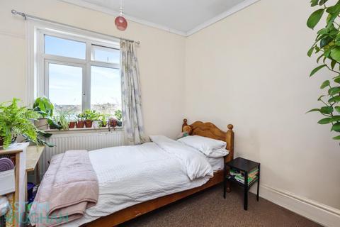 4 bedroom terraced house to rent, Mafeking Road, Brighton BN2