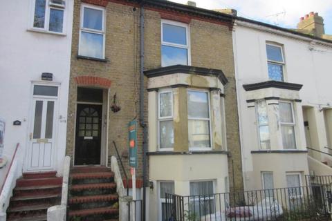 1 bedroom flat to rent, Hartington Road, Southend On Sea